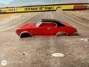 Auto World SC406-3R Mecum Thunderjet rojo 1970 Buick GS HO escala ranura carrocería de coche - Imagen 1 de 7