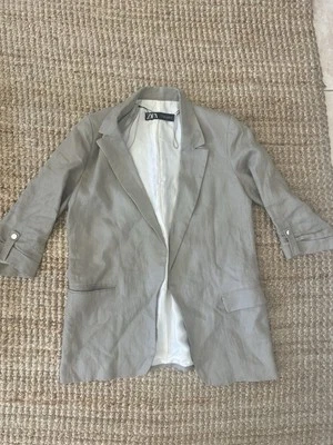 Blazer gris para mujer Zara 100 % lino manga cosida 3/4 frente abierto talla mediana Foto 1 de 4
