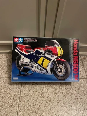 TAMIYA HONDA NS 500 '84 1/12 modellino moto Art. 14125 - Immagine 1 di 3