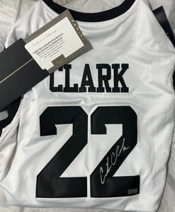 Caitlin Clark Panini Authentic Signed Jersey Autograph Iowa 2024 White - Picture 1 of 1