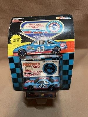 1992 Racing Champions 1:64 #43 Richard Petty Fan Appreciation Tour Hooters 500 - Image 1 of 3