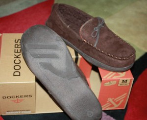 dockers slippers mens microsuede