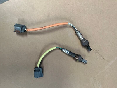Honda Insight 2001-2006 OEM Oxgen sensor pair - AUTOMATIC TRANSMISSION - Image 1 of 2