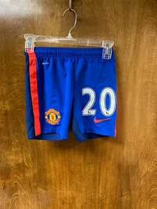 Manchester United Dri-Fit blue/red shorts Nike XS-used ( kids ) - Picture 1 of 2