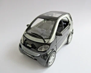 Maisto Die Cast 1:33 Smart City Coupe con mecanismo de retracción - Imagen 1 de 1