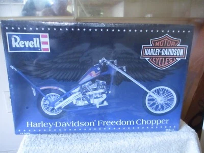 REVELL 1/8 Scale Motorcycle Model Kit Harley Davidson Freedom Chopper  SEALED - Image 1 of 4