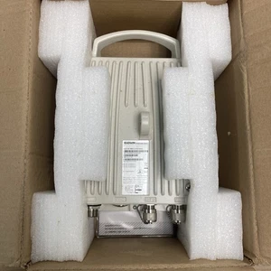 Radwin 5000 RW-5510-0350 HSU 510 (HPMP) 4.9-6 GHz Subscriber Unit - Picture 1 of 8
