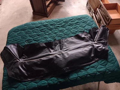  Triumph Spitfire boot Top Cover -- Like New! Foto 1 de 4