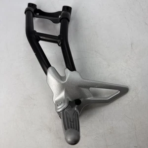 MV Agusta Brutale 800 Dragster L/H Sozius Fußstütze Pt.no B3579MV #H4 - Bild 1 von 12