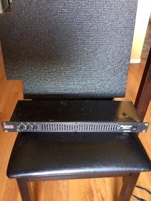 ROLLS REQ-131 GRAPHIC EQUALIZER 31-band made in USA. - Image 1 of 4