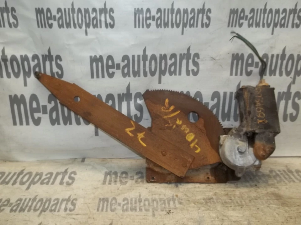 71-76 CADILLAC DEVILLE FLEETWOOD LEFT DRIVER REAR DOOR WINDOW REGULATOR MOTOR - Image 1 of 4