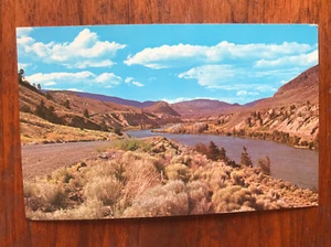 Thompson River in der Nähe von Ashcroft B. C. Kanada Postkarte gebraucht, nicht verschickt hervorragender Zustand - Bild 1 von 3