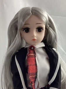 BJD DOLL Ucanaan BALL capelli argento snodati scuola ragazza JOLA 16 1/2" altezza *B - Foto 1 di 3