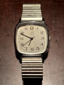 Vintage Timex Quartz M Cell Mens Watch FOR PARTS Antique Square Silver UNTESTED - Picture 1 of 8