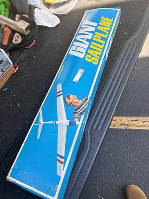 Lakeshore 3' Giant Glider Cox Leisure Dynamics Free Flight Model Airplane Kit - Image 1 of 4