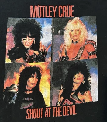 Motley Crue  Shout At The Devil Band Photos Black T-Shirt Size XL - Image 1 of 2