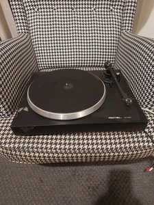 Rotel rp 830 Vinyl Turntable Record Player Vintage 1980s - Picture 1 of 10