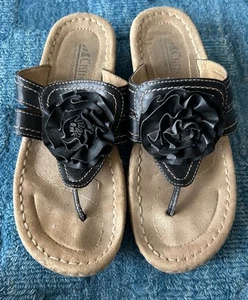 Cliffs By White Mountain Sandals Black Flowered Women's 8.5 M Pre-owned - Picture 1 of 6