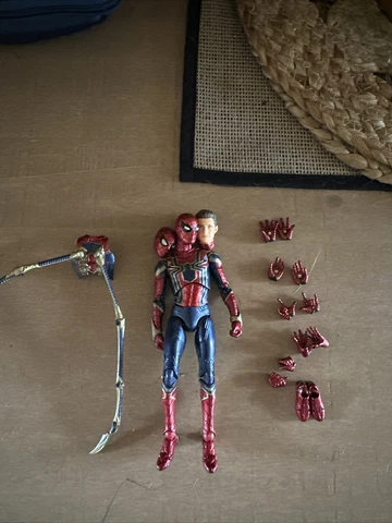 mafex iron spider Cover