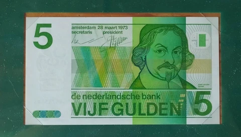 Netherlands 5 gulden 1973 UNC Cover