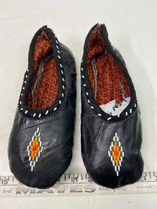 Native American Handcrafted Womens Vinyl Beaded Slippers Size 8.5 US - Picture 1 of 5