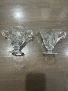 VINTAGE 1940er HEISEY GEÄTZTES GLAS ORCHIDEENMUSTER OFFEN ZUCKER- UND SAHNEKÄNNCHEN SET - Bild 1 von 8