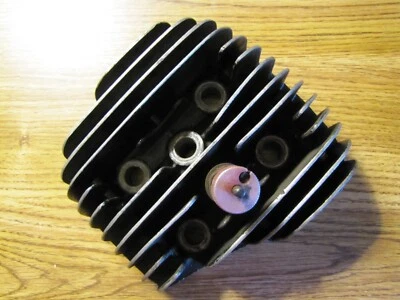 Yamaha AT2-M 1972-73 culata bonita AT2MX ATMX 125 motor extremo superior OEM Foto 1 de 4