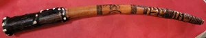ANCIENNE tres grande PIPE TERRE CUITE ET OS ETHNIE BAMOUN (CAMEROUN) 66 cm - Foto 1 di 8