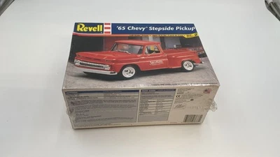 REV857677 Revell Chevrolet Chevy Stepside pickup 1965 1/25 kit di montaggio - Immagine 1 di 2