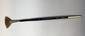 Elke Sommer Signature Series Fan Paint Brush Grumbacher NY 4765 #3 New - Picture 1 of 6