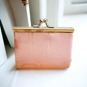 Mini Cartera Rosa para Lápiz Labial y Dinero - Compacto y Elegante Portamonedas y Tarjetas - Imagen 1 de 3