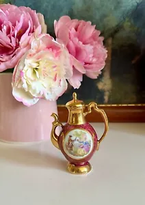 Vintage Porcelaine d'Art Limoges Courting Couple Pink Marbled Miniature Pot - Picture 1 of 10