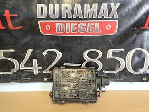 2015-2019 Chevy Silverado GMC Sierra Duramax Diesel Under Hood Fuseblock B4C - Picture 1 of 5