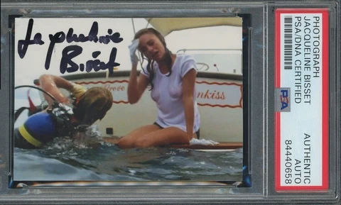 JACQUELINE BISSET "THE DEEP" SIGNED SEXY 3.5 X 2.5 PHOTO PSA DNA AUTO SLABBED Cover