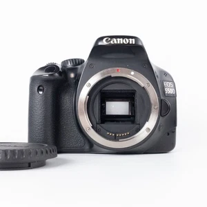 Canon EOS 550D 18MP DSLR Digital Camera body with battery and charger - Photo 1/11