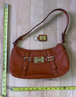 Bolso de hombro vintage Maxx New York Signature de cuero oxidado Foto 1 de 4