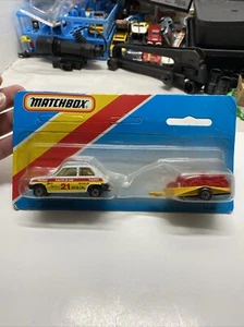 Matchbox Hitch 'N Haul (Ultra Rare ) Renault And Motorcycle Trailer - Picture 1 of 6