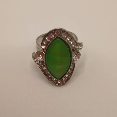 Anillo ajustable de cristal transparente tono plata con piedra acrílica verde Foto 1 de 4