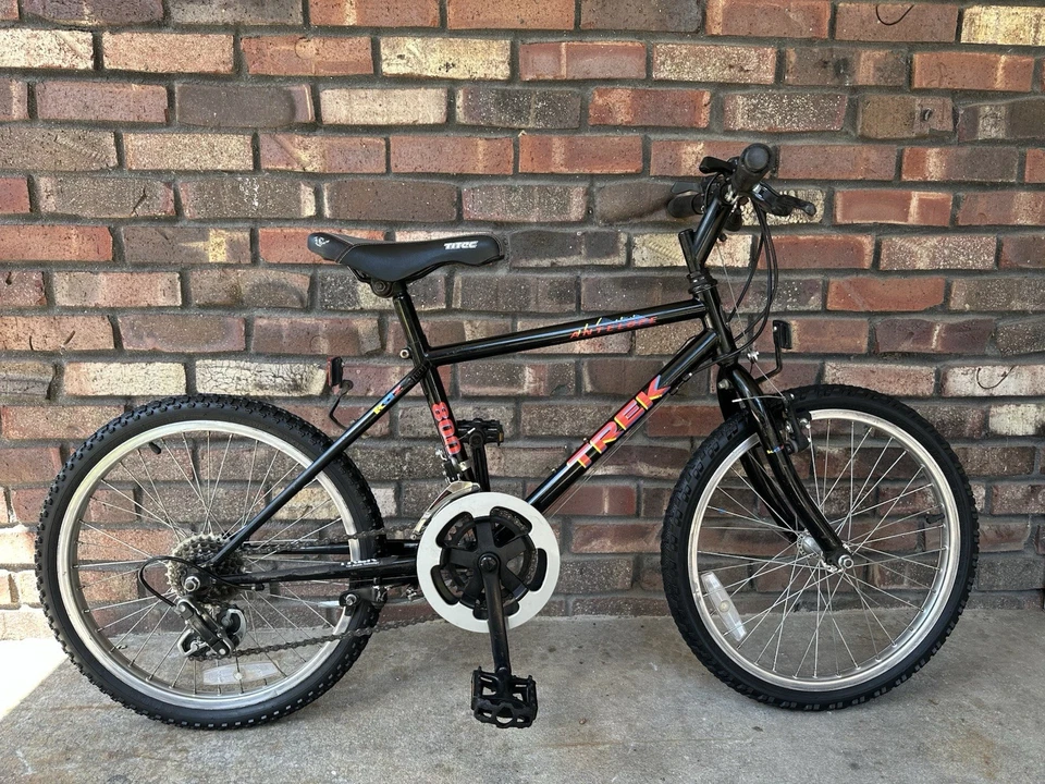 VERY RARE BLACK TREK 800 ANTELOPE KDZ 20" 12 SPEED MARKETING SALES SAMPLE BIKE - Image 1 of 4
