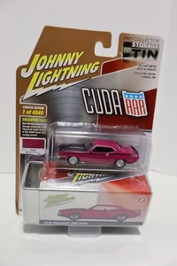 JOHNNY LIGHTNING 1:64 1970 PLYMOUTH AAR CUDA W/ TIN STORAGE MOULIN ROUGE SEALED! - Picture 1 of 2