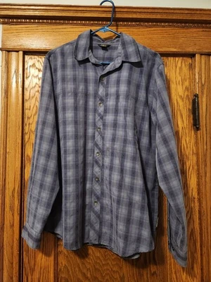 Royal Robbins Men's Medium Relaxed Fit Long Sleeve Button Front Shirt - Image 1 of 4
