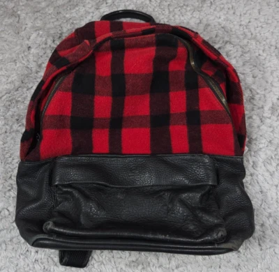 READ Mcq by Alexander Mcqueen Red Black Buffalo Plaid Wool Leather Backpack Foto 1 de 4