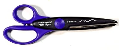 Fiskars Paper Edgers scissors  VICTORIAN  pre-owned - Image 1 of 4