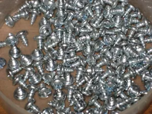 Tornillos de panel, para Heathkit, EICO, PACO, etc. cantidad de 100 - Imagen 1 de 2
