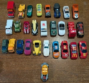 Hot Wheels Matchbox verschiedene Hersteller Lot 28 Auto und Fahrzeuge Mix Spielzeug - Bild 1 von 21