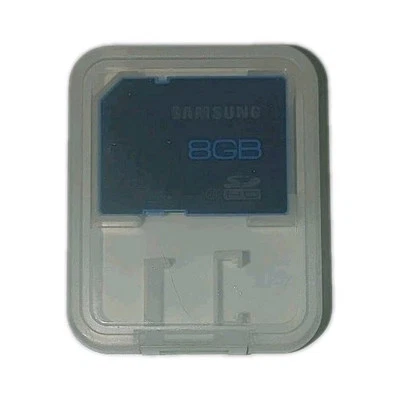 Samsung 8GB SDHC Card & Case - Image 1 of 2