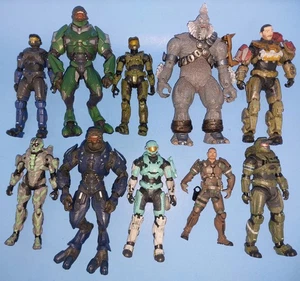 Lotto di 10 action figure Halo 2 3 4 5 Reach Mcfarlane Toys Spartan Elite Noble  - Foto 1 di 9