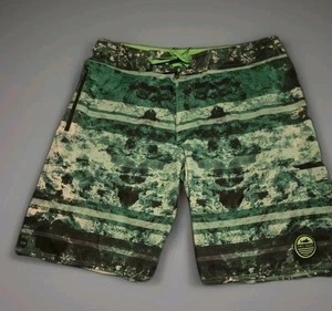 Pelagic Boardshorts Herren Argonaut Hybrid 38 grün Tarnmuster 12" Schrittlänge Angeln - Bild 1 von 4