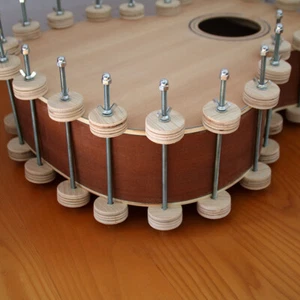 22 Stck. Gitarrenbau Werkzeuge Set Kit Gitarre Kleben Klemme Clips Set NEU - Bild 1 von 8