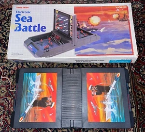 Vintage 1982 RADIO SHACK Electronic Battleship Board Game Set Tested - Picture 1 of 5